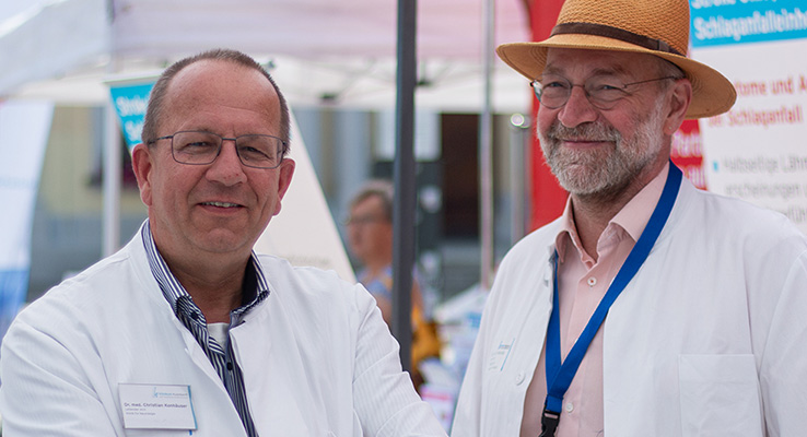 Schlaganfallbus - Dr. Konhäuser und Dr. Biersack
