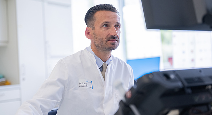 Dr. med. Sebastian Blaj Dr. med. Sebastian Blaj