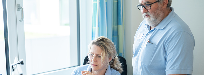 Logopädisches Team des Klinikum Kulmbach bei der Planung einer Therapie für Sprach-, Sprech- und Schluckstörungen.